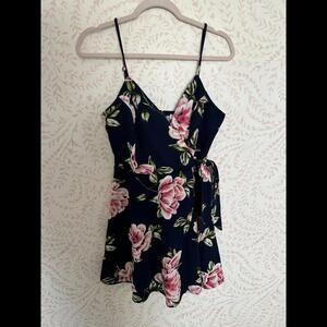 NWOT Nordstrom ROW A Women's Floral Wrap Dress M